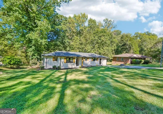 Photo 4 of Single family home for sale at 481 Peyton Rd SW, Atlanta, GA 30311 | MLS# 10847130 | Listing updated on 2026-10-29