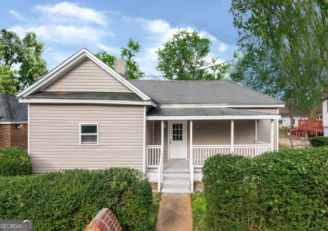 Photo 1 of Single family home for sale at 1370 W Hancock Ave, Athens, GA 30606 | MLS# 10840288 | Listing updated on 2026-09-09