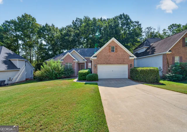 Photo 2 of Single family home for sale at 106 Bellewood Ct, Macon, GA 31210 | MLS# 10838545 | Listing updated on 2026-09-16