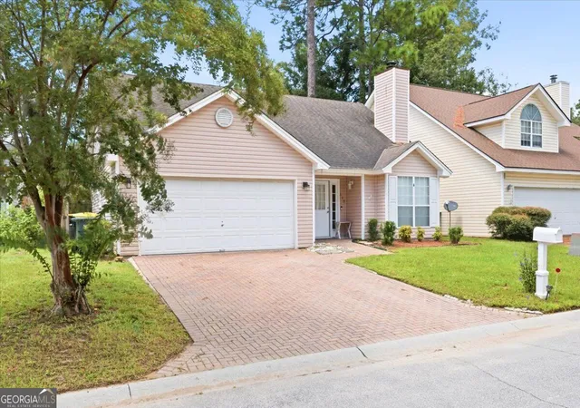 Photo 2 of Single family home for sale at 115 Queens Retreat, Savannah, GA 31419 | MLS# 10837368 | Listing updated on 2026-09-01