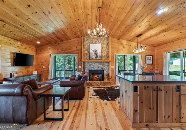 Photo 1 of Single family home for sale at 25 Wildcat Run, Suches, GA 30572 | MLS# 10852963 | Listing updated on 2026-10-09