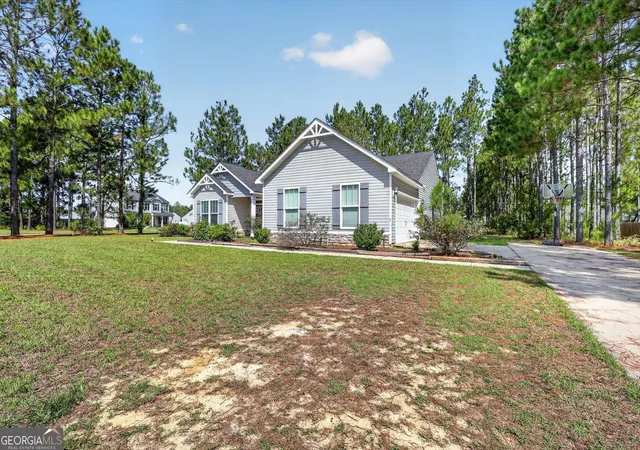 Photo 3 of Single family home for sale at 401 Coles Way, Statesboro, GA 30461 | MLS# 10838944 | Listing updated on 2026-09-17