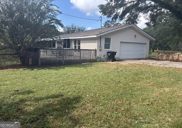 Photo 2 of Sale Pending at 2307 Highway 16 E, Newnan, GA 30263 | MLS# 10852790 | Listing updated on 2026-09-30