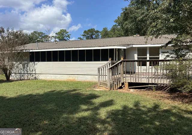 Photo 3 of Sale Pending at 2307 Highway 16 E, Newnan, GA 30263 | MLS# 10852790 | Listing updated on 2026-09-30