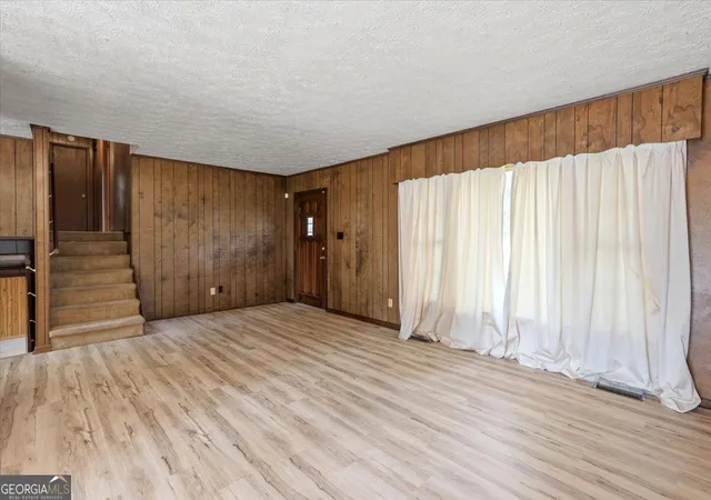 Photo 3 of Single family home for sale at 5560 Fulton Ml Rd, Lizella, GA 31052 | MLS# 10838460 | Listing updated on 2026-09-02
