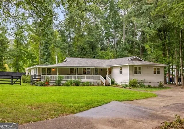 Photo 1 of Single family home for sale at 285 Air Acres Way, Woodstock, GA 30188 | MLS# 10843266 | Listing updated on 2026-09-16