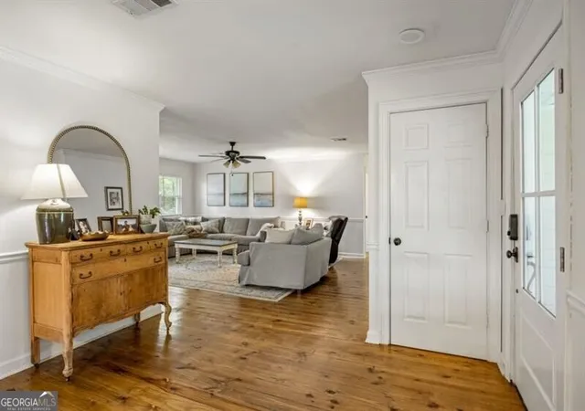 Photo 3 of Single family home for sale at 285 Air Acres Way, Woodstock, GA 30188 | MLS# 10843266 | Listing updated on 2026-09-16