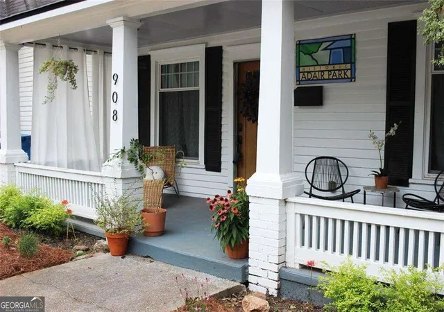 Single family home for sale at 908 Oakhill Ave, Atlanta, GA 30310 | MLS# 10852829 | Listing updated on 2026-09-24