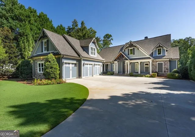 Photo 2 of Mansion for sale at 166 Waters Edge Dr, Eatonton, GA 31024 | MLS# 10841122 | Listing updated on 2026-09-20