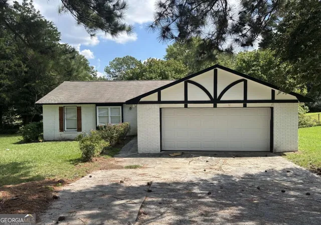 Photo 1 of Single family home for sale at 6570 Kimberly Ml Rd, Atlanta, GA 30349 | MLS# 10839913 | Listing updated on 2026-09-15