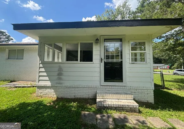 Photo 2 of Single family home for sale at 6570 Kimberly Ml Rd, Atlanta, GA 30349 | MLS# 10839913 | Listing updated on 2026-09-15