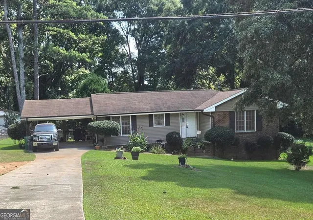 Photo 1 of Single family home for sale at 1593 Rex Rd, Morrow, GA 30260 | MLS# 10847016 | Listing updated on 2026-09-30