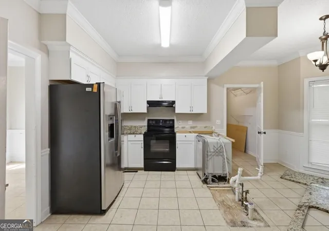 Photo 3 of Single family home for sale at 5300 Oglethorpe Ct, Powder Springs, GA 30127 | MLS# 10852587 | Listing updated on 2026-10-08