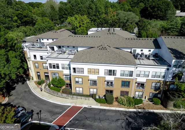 Photo 2 of Condo for sale at 821 Ralph Mcgill Blvd Ne #APT 2416, Atlanta, GA 30306 | MLS# 10760756 | Listing updated on 2026-09-11