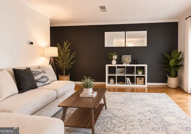 Photo 2 of Condo for sale at 1150 Collier Rd NW #11I, Atlanta, GA 30318 | MLS# 10819299 | Listing updated on 2026-09-23