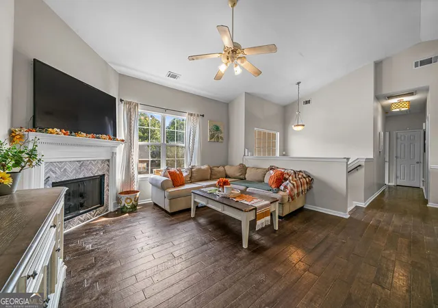 Photo 3 of Single family home for sale at 19 Highlander Trl SW, Rome, GA 30165 | MLS# 10836117 | Listing updated on 2026-09-18