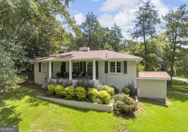 Photo 1 of Single family home for sale at 136 Frazier Hl Rd, Bishop, GA 30621 | MLS# 10833906 | Listing updated on 2026-09-10