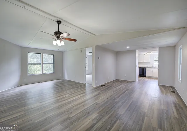 Photo 3 of Manufactured home for sale at 2515 Hiram Sudie Rd, Hiram, GA 30141 | MLS# 10852194 | Listing updated on 2026-10-08