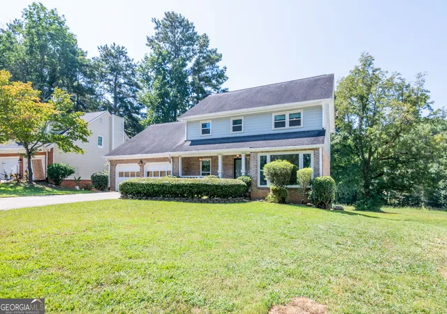 Photo 2 of Single family home for sale at 1276 Golf Link Dr, Stone Mountain, GA 30088 | MLS# 10852839 | Listing updated on 2026-10-08