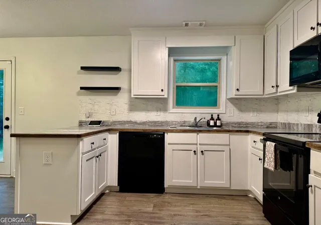 Photo 4 of Single family home for sale at 115 Brookside Ct, Lula, GA 30554 | MLS# 10845237 | Listing updated on 2026-09-27