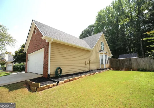 Photo 2 of Single family home for sale at 3458 English Oaks Dr Nw, Kennesaw, GA 30144 | MLS# 10843263 | Listing updated on 2026-09-10