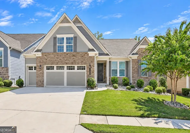 Photo 1 of Single family home for sale at 122 Cottonwood Cir, Peachtree City, GA 30269 | MLS# 10848732 | Listing updated on 2026-10-06