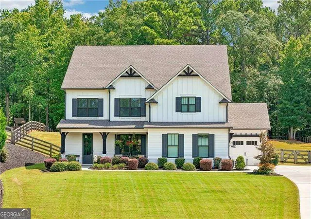 Single family home for sale at 4060 Silverstone Dr, Braselton, GA 30517 | MLS# 10837114