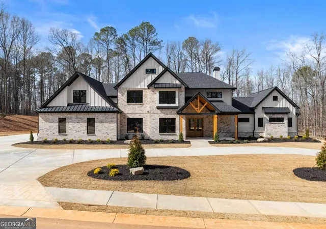 Photo 2 of Single family home for sale at 1178 Pinnacle Dr, Hoschton, GA 30548 | MLS# 10841175 | Listing updated on 2026-09-08