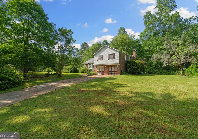 Photo 3 of Single family home for sale at 768 Burwell Rd, Carrollton, GA 30117 | MLS# 10724311 | Listing updated on 2026-10-02