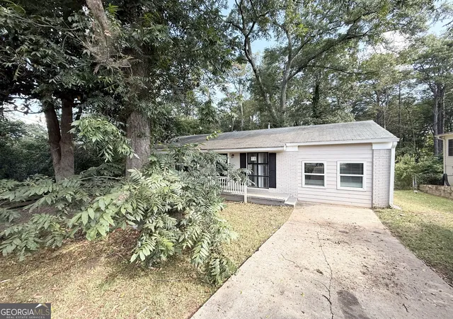 Photo 2 of Single family home for sale at 6979 Bruce Cir, Lithonia, GA 30058 | MLS# 10844778 | Listing updated on 2026-09-25