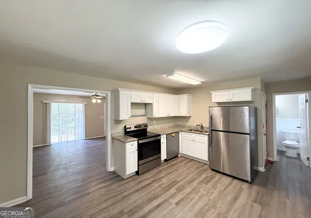 Photo 4 of Single family home for sale at 6979 Bruce Cir, Lithonia, GA 30058 | MLS# 10844778 | Listing updated on 2026-09-25
