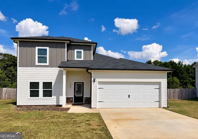Single family home for sale at 707 Georgian Walk, Byron, GA 31008 | MLS# 10851794