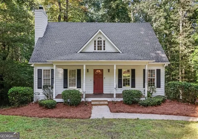 Photo 1 of Single family home for sale at 5960 Bridle Dr, Cumming, GA 30028 | MLS# 10843468 | Listing updated on 2026-10-07