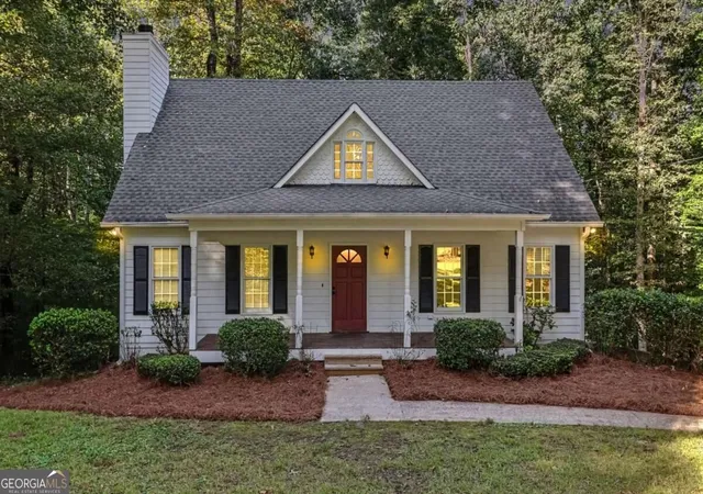Photo 2 of Single family home for sale at 5960 Bridle Dr, Cumming, GA 30028 | MLS# 10843468 | Listing updated on 2026-10-07
