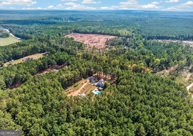 Photo 75 of Sale Pending at 587 Coweta Heard Rd, Hogansville, GA 30230 | MLS# 10851523 | Listing updated on 2026-10-12