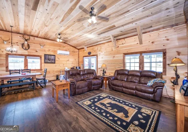 Photo 2 of Single family home for sale at 7930 Henderson Mountain Rd, Jasper, GA 30143 | MLS# 10872804 | Listing updated on 2026-10-24