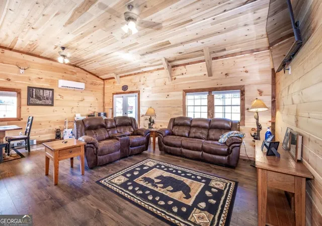 Photo 4 of Single family home for sale at 7930 Henderson Mountain Rd, Jasper, GA 30143 | MLS# 10872804 | Listing updated on 2026-10-24