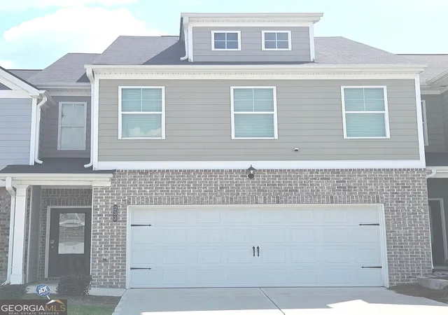Photo 1 of Townhouse for sale at 233 Switcher Ct, Union City, GA 30291 | MLS# 10839892 | Listing updated on 2026-09-05