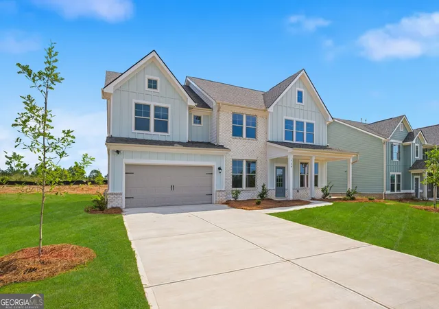 Photo 3 of Single family home for sale at 729 Dunlake Way, Locust Grove, GA 30248 | MLS# 10810706 | Listing updated on 2026-10-09