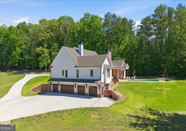 Photo 1 of Single family home for sale at 395 Heard Rd, Canton, GA 30114 | MLS# 10846538 | Listing updated on 2026-10-12