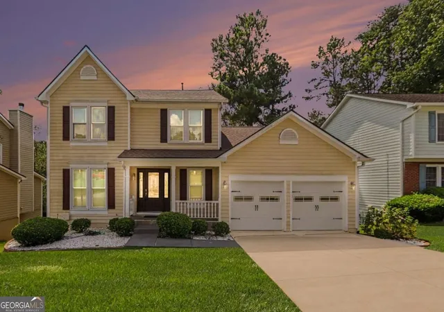 Photo 2 of Single family home for sale at 1975 Wynhurst Xing, Stone Mountain, GA 30088 | MLS# 10844861 | Listing updated on 2026-10-01