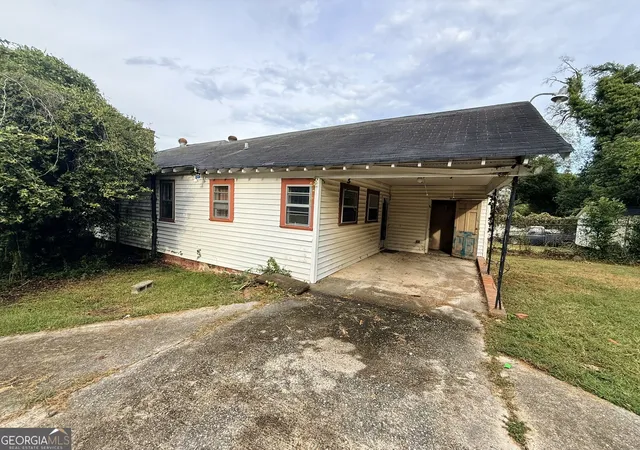 Photo 4 of Single family home for sale at 2158 Mutual Ave, Macon, GA 31204 | MLS# 10853623 | Listing updated on 2026-10-09