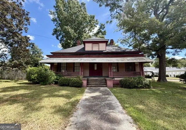 Photo 4 of Sale Pending at 302 Smith St, Tennille, GA 31089 | MLS# 10849965 | Listing updated on 2026-10-04