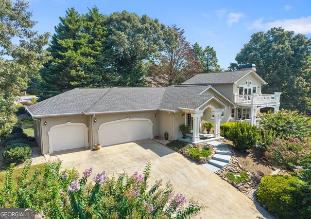Photo 2 of Single family home for sale at 9220 Mainsail Dr, Gainesville, GA 30506 | MLS# 10840208 | Listing updated on 2026-09-08