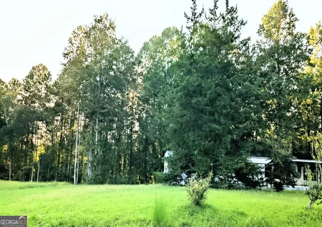 Photo 3 of Sale Pending at 322 N Hicks Rd, Toccoa, GA 30577 | MLS# 10840626 | Listing updated on 2026-09-23