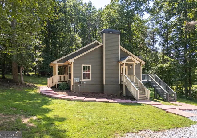 Photo 3 of Single family home for sale at 629 Crane Trl, Cleveland, GA 30528 | MLS# 10851952 | Listing updated on 2026-10-07