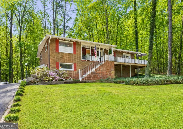 Photo 2 of Single family home for sale at 495 Bouldercrest Dr Sw, Marietta, GA 30064 | MLS# 10734478 | Listing updated on 2026-09-11