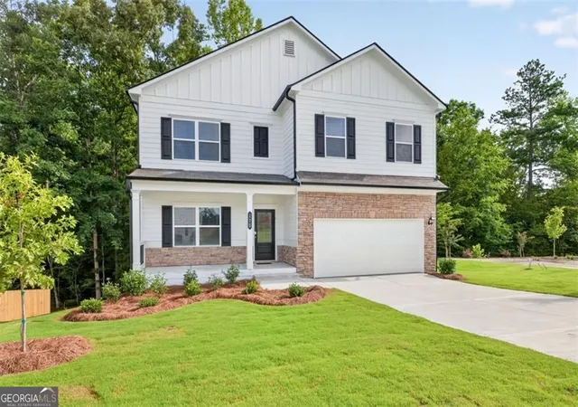 Photo 2 of Sale Pending at 175 Jones Ridge Dr, Dallas, GA 30132 | MLS# 10840346 | Listing updated on 2026-09-18