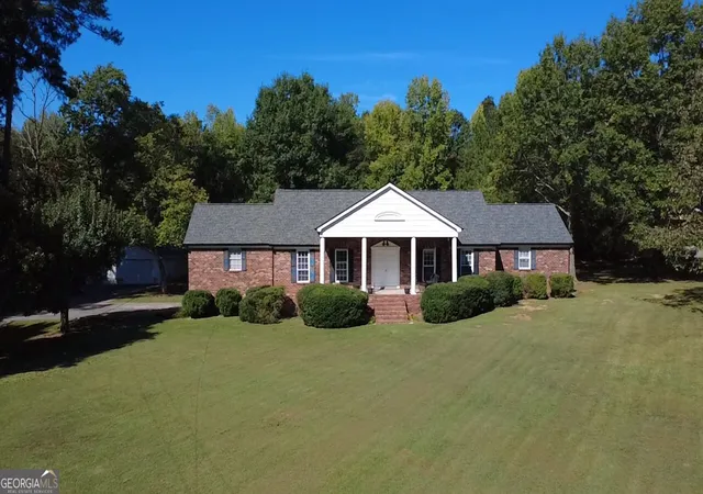 Photo 2 of Single family home for sale at 245 Forrestway Dr, Lafayette, GA 30728 | MLS# 10844706 | Listing updated on 2026-09-25