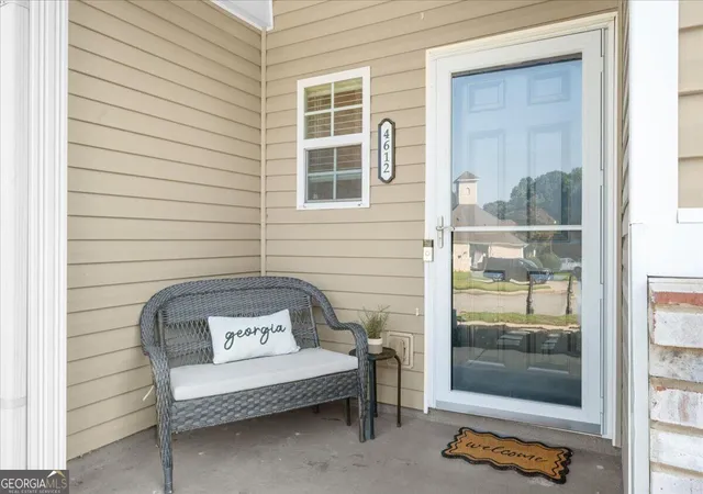 Photo 3 of Townhouse for sale at 4612 Beacon Ridge Ln, Flowery Branch, GA 30542 | MLS# 10852432 | Listing updated on 2026-10-08